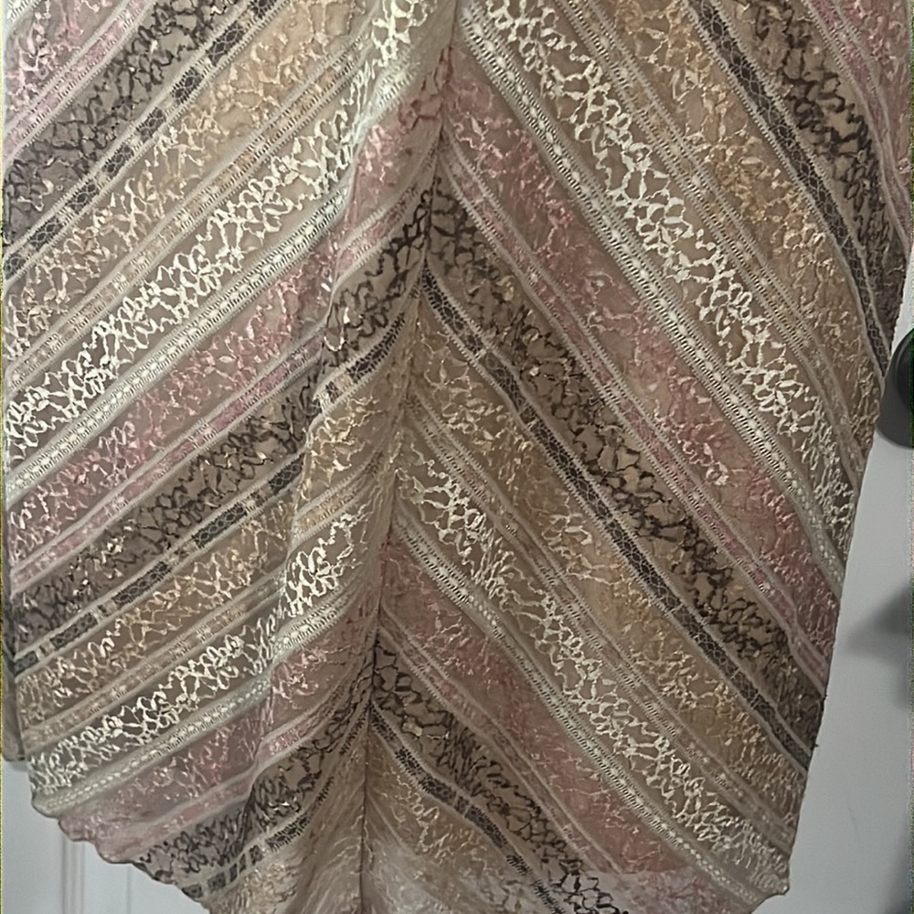 Dress - Picture 3 of 5